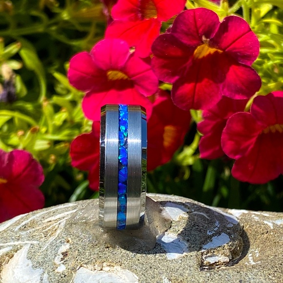 Custom tungsten and opal unisex ring - Picture 1 of 6